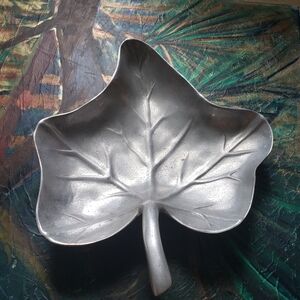 Vintage Mariposa Leaf Dish